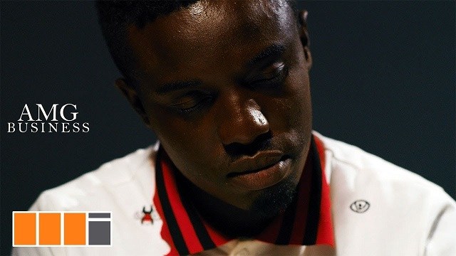 VIDEO: Criss Waddle ft. Kwesi Arthur - King Kong