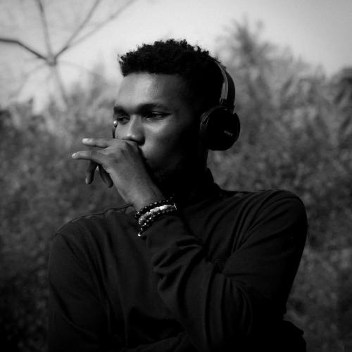 Victor AD ft. Davido – Tire You