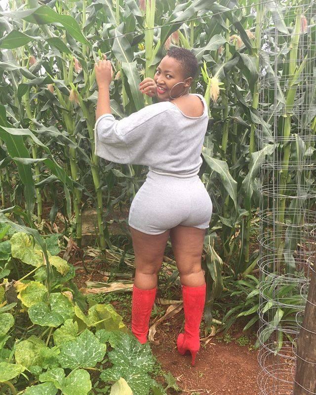 See The Backside Of This Girl Who Is Disturbing The Internet