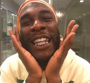 “My Mouth Feels Like A Freezer” – Burna Boy As He Shows Off New Grills (Photos)