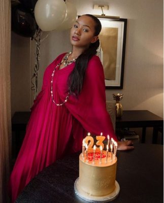 Billionaire’s Daughter Temi Otedola celebrate her 23rd Birthday in Stunning outfit (Photos)