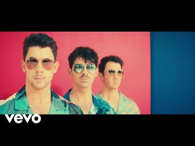 VIDEO: Jonas Brothers - Cool