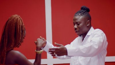VIDEO: Kojo Antwi ft. Stonebwoy - AKYEKYEDIE NANTIE