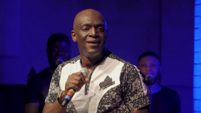 VIDEO: Sammie Okposo - The Glory is Here (Live)