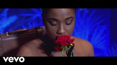 Simmy - Ngiyesaba (Audio + Video)