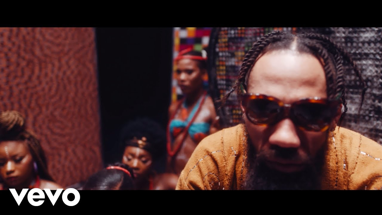 VIDEO: Phyno Ft. Flavour – Vibe