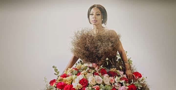 VIDEO: Kelly Khumalo - Undithatha Kancinci