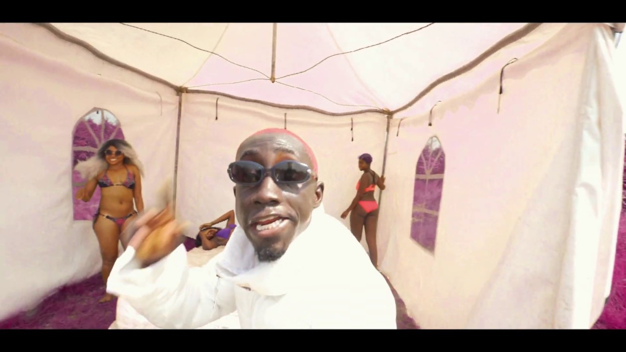 Kweku Smoke & Bosom P-yung - Akata (Audio + Video)