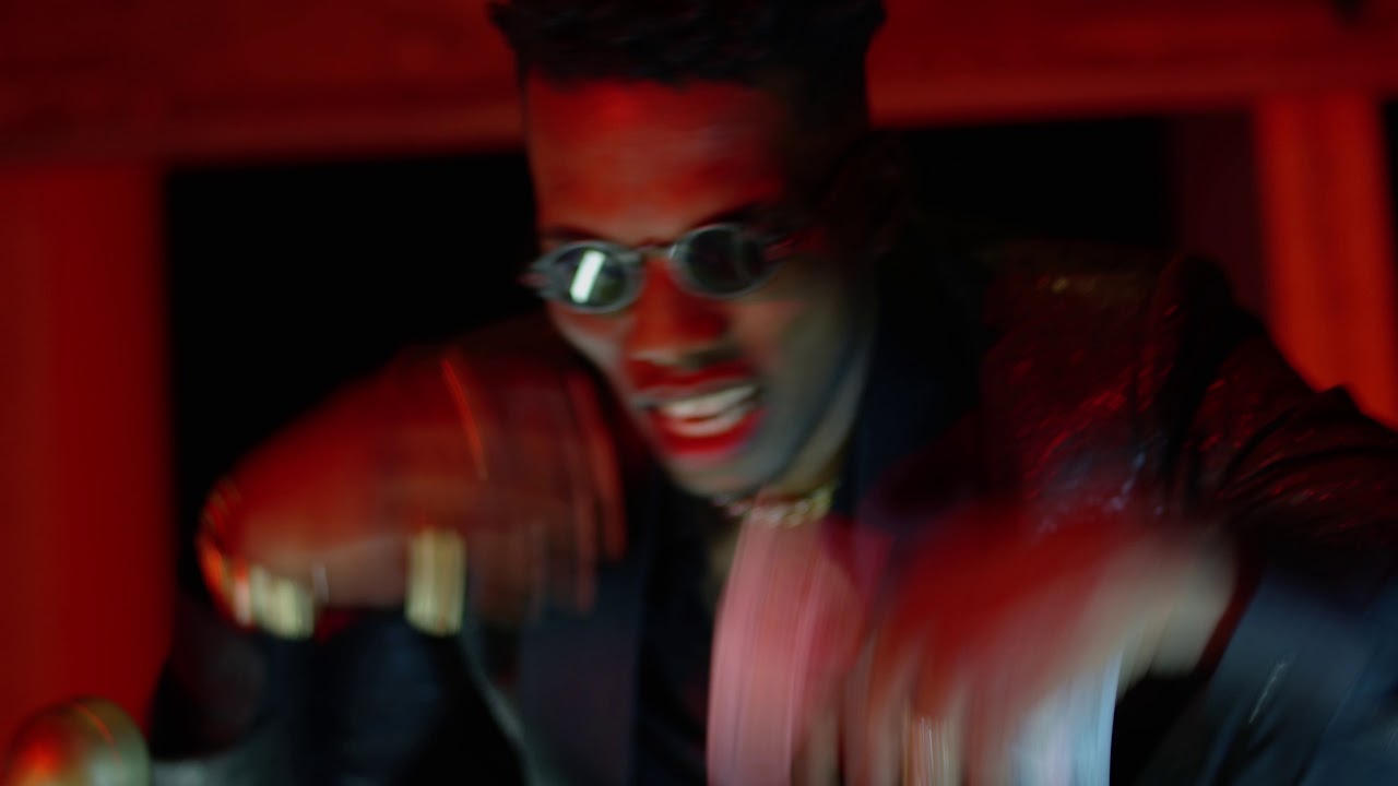 VIDEO: Victor AD - Too Much Money