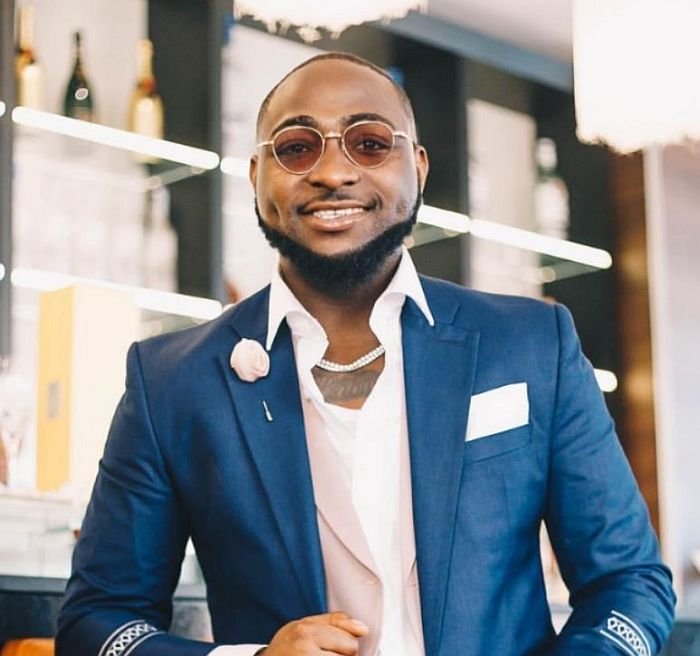 Davido Threatens An Estrange Man On his Instagram Post Dare Him To Try Him (Photos)