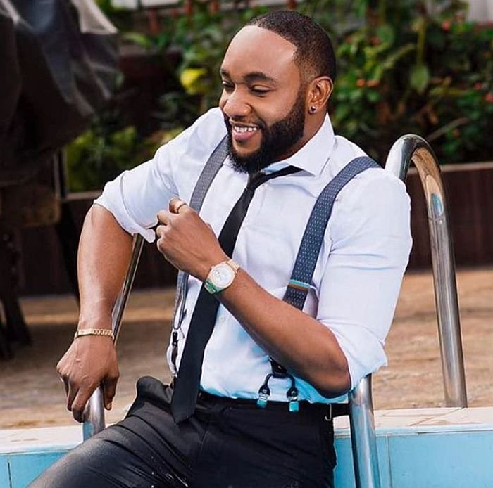 Watch KCee Shows Off his Bald Head, Days After Davido accuse him of Wearing Wig
