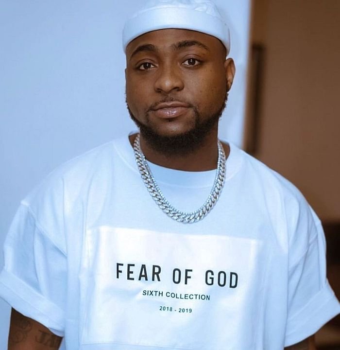 Davido Damn A Sports Media Outlet For Profiling Him As "American Singer" (Photo)