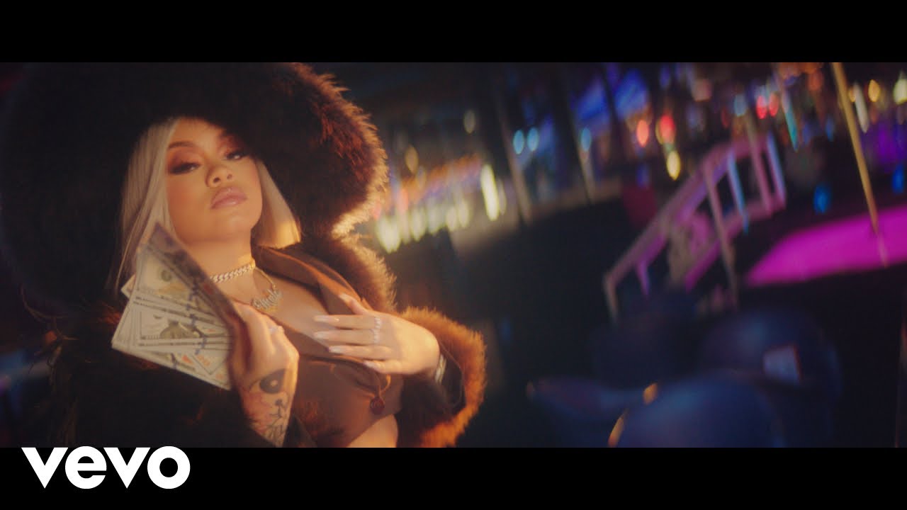 VIDEO: Mulatto - Bitch From Da Souf (Remix) Ft. Saweetie & Trina