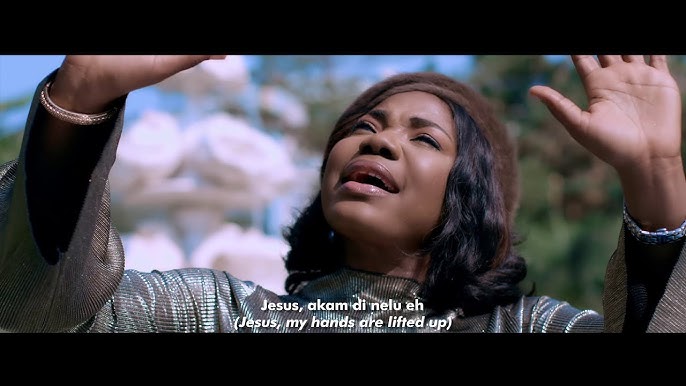 VIDEO: Mercy Chinwo - Akamdinelu