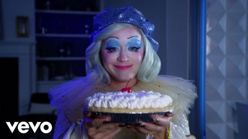 VIDEO: Katy Perry - Smile Mp4 Download