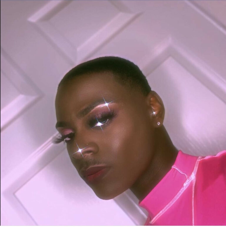 See what a workplace did to an employee when he told them that he’s a cross-dresser