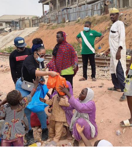 Nollywood Star, Moyo Lawal Celebrated Her Birthday By Sharing Food
