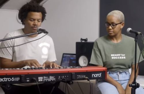 Brenden Praise – Semphete | You Hold It All Together