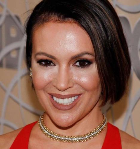 Remember The Girl That Starred In Commando? See her recent pictures (Photos)