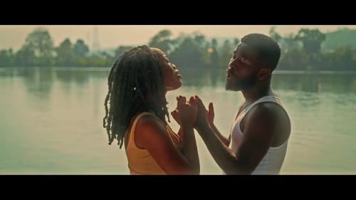 VIDEO: Bisa Kdei Ft. Gyakie - Sika