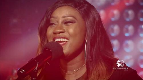 Nikki Laoye - None + You = Me (Live in the U.K.)