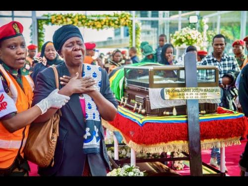 Ommy Dimpoz Ft. Mwana FA - Baba Akupokee