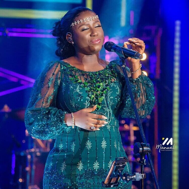 Diana Hamilton - Wani Ku Me Ho (You Watch Over Me)