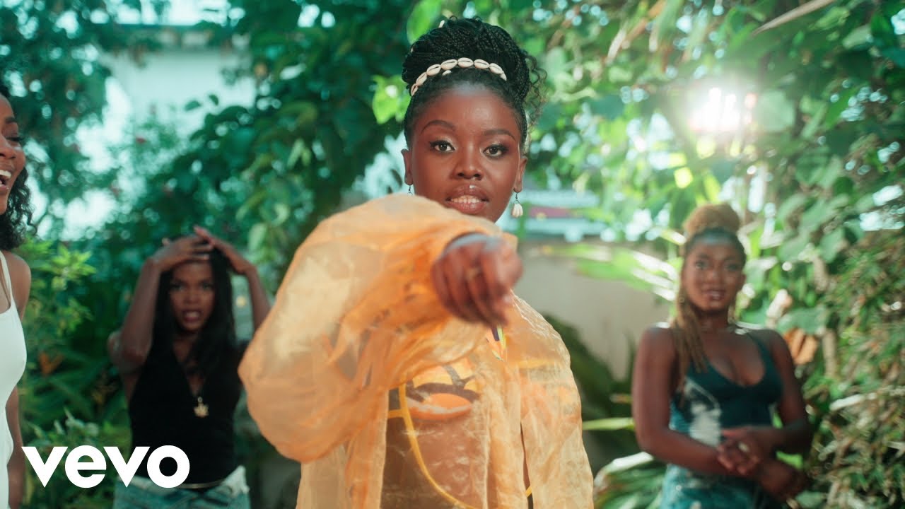 VIDEO: Gyakie - Whine