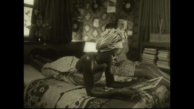 VIDEO: The Cavemen - Selense