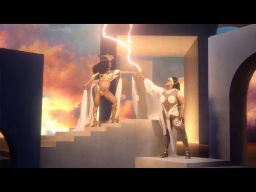 Lizzo – Rumors Ft. Cardi B