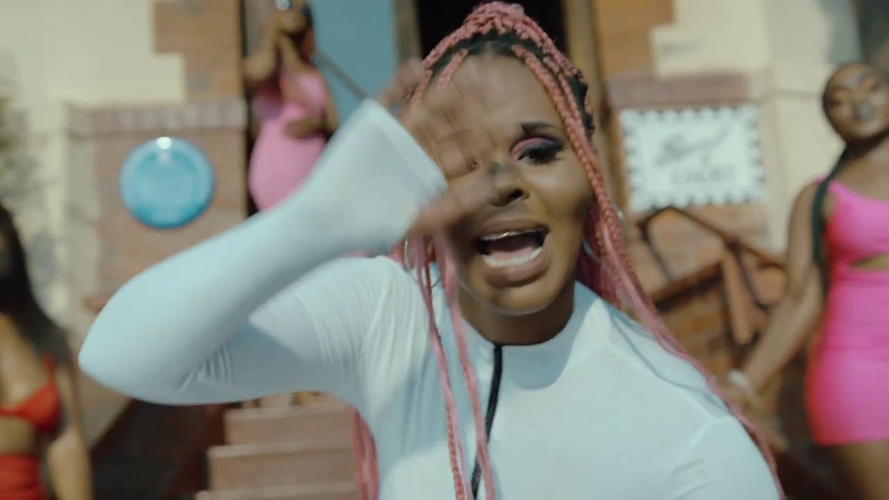 VIDEO: KayGee DaKing & Bizizi Ft. Qwestakufet - Ziyawa