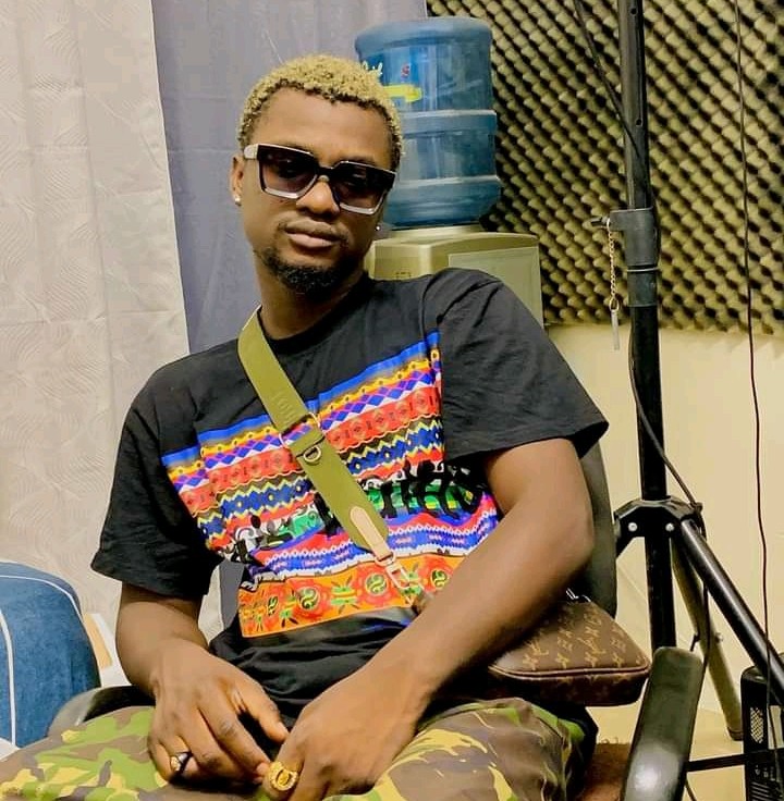 Yaw Berk - Oh Ghana (Yaw Day Flow EP. 1)