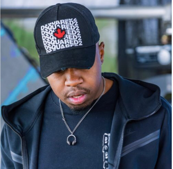 Mr JazziQ & Tsiki XII - Skanda de Jive